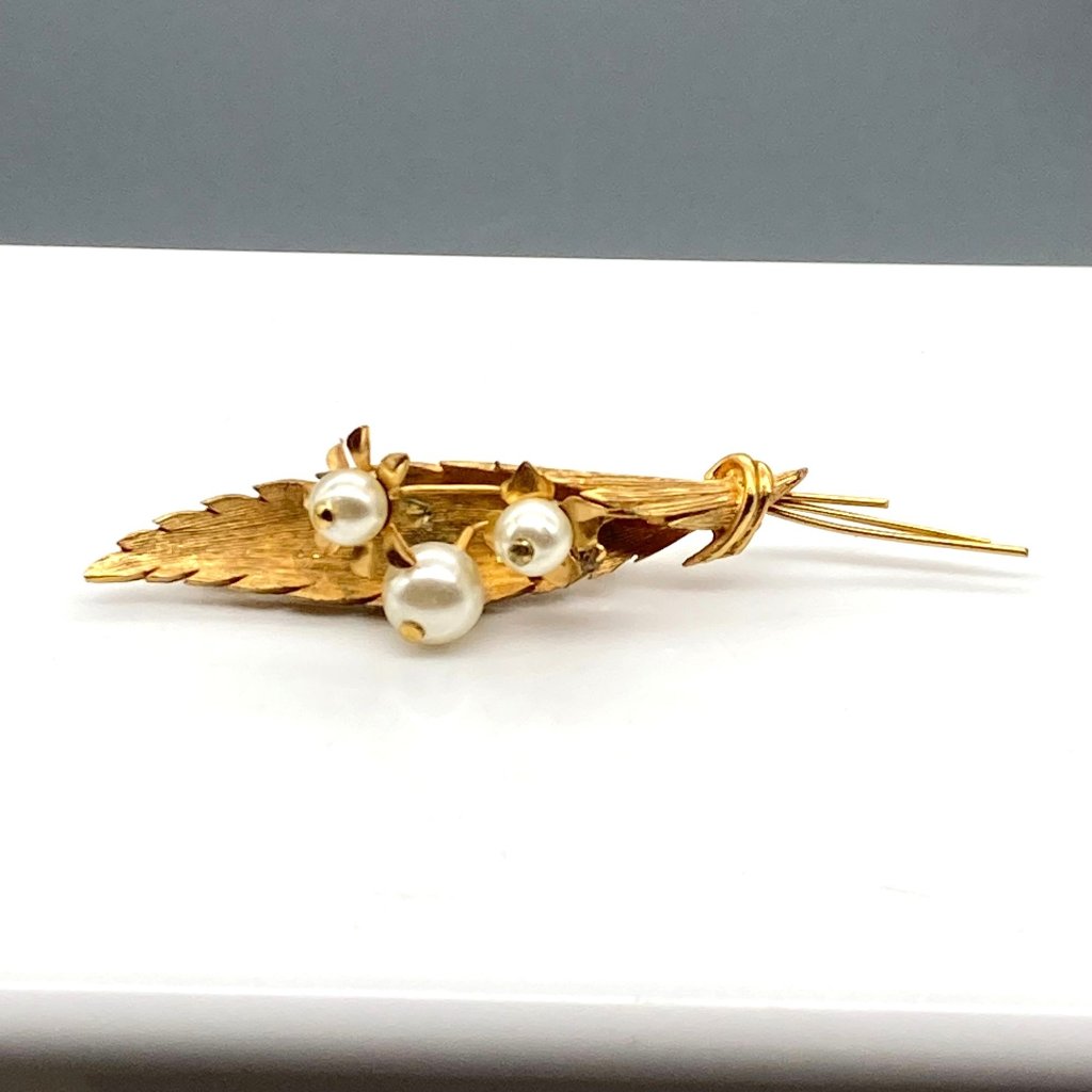 Vintage Roma Leaf Brooch, Gold Tone Elegant Twist With Faux Pearls